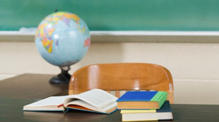 SHQIPTARËT ME 1 SHTATOR PRESIN TEKSTE FALAS