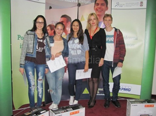 UDHËTIMI ME KAPSULËN HAPSINORE, IDEA MË E MIRË ARTISTIKE