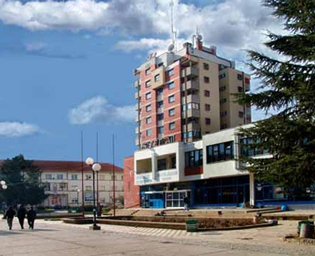 МЕДИЈСКИ МРАК ПРЕТИ ЈУГУ СРБИЈЕ