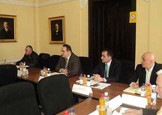 TAKIMI I INSPEKTORIT PËR PUNË, DREJTORIT PËR NDËRMARRJE PUBLIKE DHE PËRFAQËSUESIT TË VETQEVERISJEVE LOKALE NË RRETHIT E PÇINJËS