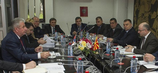 MAKEDONIJA I SRBIJA U ZAJEDNIČKOJ BORBI PROTIV ILEGALNIH MIGRACIJA