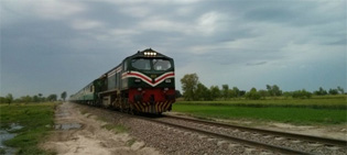 DOGANIERËT NË BUJANOC KANË ZBULUAR MË SHUMË SE 20 AFGANISTAN NË TRENIN TRANSPORTUES