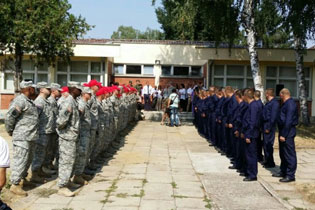 ВС И НАЦИОНАЛНА ГАРДА ОХАЈА ОБНОВИЛИ ВРТИЋ И МУЗИЧКУ ШКОЛУ