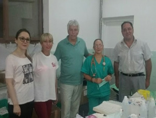 ВРАЊСКИ ЛЕКАРИ ЗА НОЋ ЗБРИНУ ПО 200 МИГРАНАТА У ПРЕШЕВУ