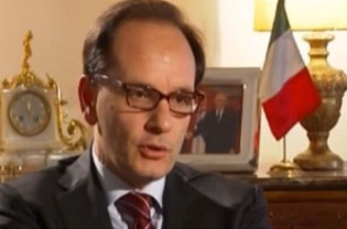 АМБАСАДОР МАНЦО: ОДГОВОРНО И СОЛИДАРНО ПОНАШАЊЕ СРБИЈЕ