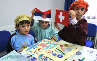 NDIHMA E ZVICRRËS PREJ 600.000 FRANGAVE PËR EMIGRANTËT NË SERBI