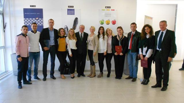 ПРОМОЦИЈА ДИПЛОМАЦА НА ЕКОНОМСКОМ ФАКУЛТЕТУ У БУЈАНОВЦУ