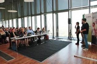 NXËNËSIT E SHKOLLAVE TË MESME NË BUJANOC NË SFIDËN BIZNESORE