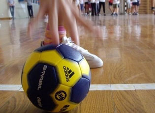 HENDBOLLISTËT E BUJANOCIT FESTOJNË KATËR DEKADAT E THEMELIMIT TË KLUBITHENDBOLLISTËT E BUJANOCIT FESTOJNË KATËR DEKADAT E THEMELIMIT TË KLUBIT