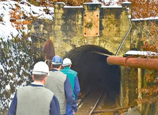ПОВРЕЂЕН РУДАР У РУДНИКУ „ЛЕЦЕ”