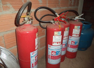 SËSHPEJTI PAISJET KUNDËR ZJARRIT NË VENDBANIMET ROME NË JUGUN E SERBISË