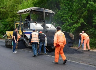 RENOVOHET RRUGA MAGJISTRALE NË DREJTIM TË MEDVEGJËS