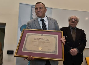 DREJTORI I INDUSTRISË SË DUHANIT NË BUJANOC (DIB) ZGJIDHET MENAXHER I VITIT