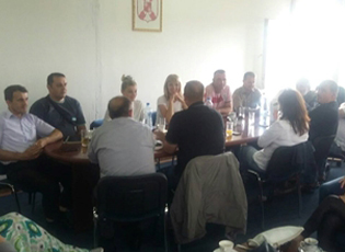 РЕШАВАТИ ПРОБЛЕМЕ ДОК СУ У ПОЧЕТНОЈ ФАЗИ, СТАЛНА КОМУНИКАЦИЈА И МЕЂУСОБНА САРАДЊА СУ КЉУЧ ЗА УСПЕХ МЕДИЈА НА ЈУГУ СРБИЈЕ