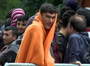 ВЛАДА РЕПУБЛИКЕ СРБИЈЕ УСВОЈИЛА: ПОЛИЦИЈА И ВОЈСКА ЋЕ ЗАЈЕДНО „ШТИТИТИ ГРАНИЦЕ“