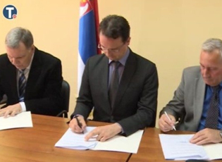 POTPISAN SPORAZUM O OBEZBEĐIVANJU UDŽBENIKA NA ALBANSKOM JEZIKU