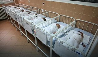 U PORODILIŠTU U PREŠEVU ZA GODINU DANA ROĐENO 80 BEBA