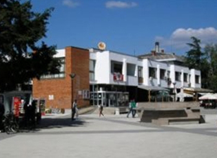 ЈЕТМИР ИСМАИЛИ, ДОМ КУЛТУРЕ: ПОНОВО РАДИ БИОСКОП!