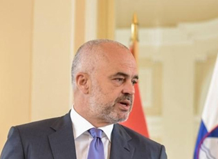 АЛБАНЦИ СУ ЈУГА СРБИЈЕ У БЕОГРАДУ СА АЛБАНСКИМ ПРЕМИЈЕРОМ