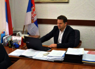 ВЛАДА ЋЕ ПОМОЋИ ОПШТИНИ МЕДВЕЂА