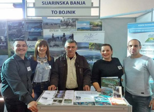 ORGANIZATA TURISTIKE NË PANAIR PREZENTON PERLAT NATYRALE TË KOMUNËS SE MEDVEGJËS, BANJËS SE SIJARINËS