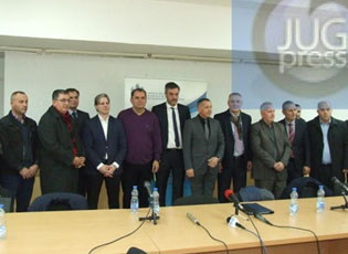 MARKO CADEZ HOLDS A MEETING WITH BUSINESSMEN IN BUJANOVAC