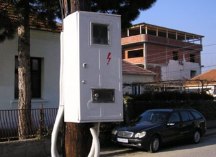 DECISION ON LOCAL MUNICIPAL TAXES: 60 DINARS PER EACH METAL CABINET OF THE ELECTRIC POWER INDUSTRY OF SERBIA