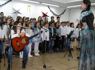 KONCERTI I VITIT TË RI NGA SHKOLLA E MUZIKËS