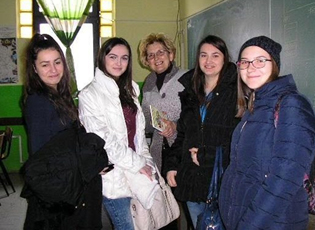 SHKOLLA “SVETI SAVA”: GJITHÇKA GATI PËR DITËN E EMRIT TË SHKOLLËS