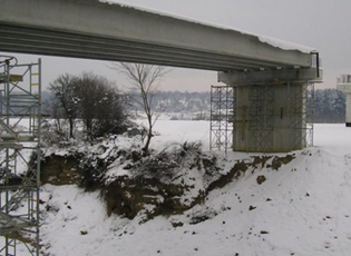 KOHA E KEQE KA SHTYRË PËRFUNDIMIN E AUTOUDHËS NGA SËRPSKA KUQA DERI NË LEVOSOJË