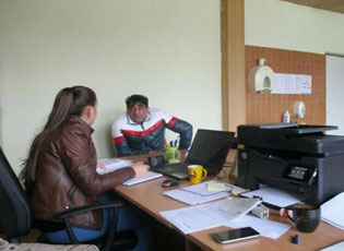 КАНЦЕЛАРИЈА ЗА СМАЊЕЊЕ СИРОМАШТВА У МЕДВЕЂИ ОТПОЧИЊЕ РЕАЛИЗАЦИЈУ ПРОЈЕКТА „РАД СА ТРАЖИОЦИМА ПОМОЋИ“