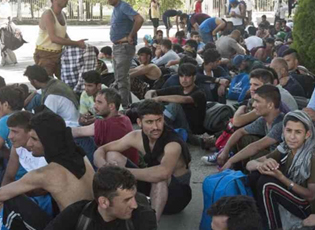 ARIFI: NË QENDRËN PËR REFUGJATË JANË MBUSHUR KAPACITETET