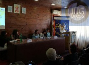 У МЕДВЕЂИ ОДРЖАНА ЕВРОПСКА ШКОЛА ДЕБАТЕ