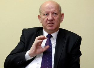 STANKOVIQ: KËRCËNIMET DUHET T`I PARAQITEN KËSHILLIT TË SIGURIMIT