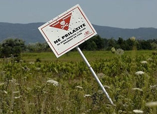 NË 9 LOKACIONE NË KOMUNËN E BUJANOCIT GJENDEN FUSHAT E MINUARA