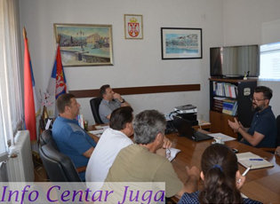 PËRFAQËSUESI I PROGRAMIT TË PROGRESIT EUROPIAN NË MEDVEGJË