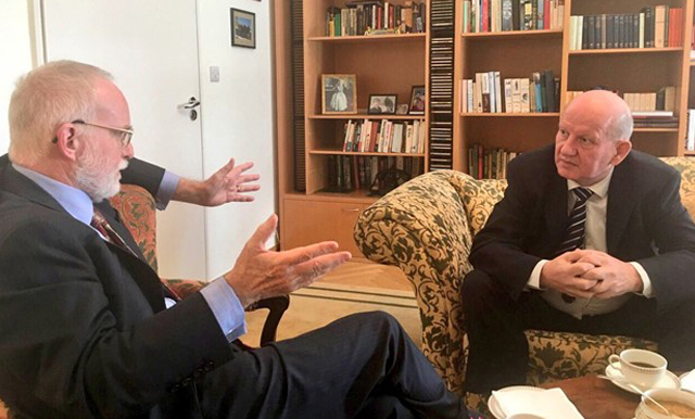 SASTANAK STANKOVIĆA SA BRITANSKIM AMBASADOROM KIFOM