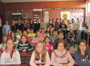 ЗАВИЧАЈНИ КЛУБ БУЈАНОВЧАНА ПОКЛОНИО КЊИГЕ ОШ „Б. РАДИЧЕВИЋ“