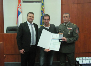 JANË NDARË 52 ÇMIME VULLNETARËVE NGA RRETHI I JABLLANICËS