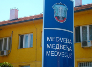CITIZENS OF MEDVEDJA DEMAND THAT PENSIONERS BE “EXCLUDED” FROM PAYING MUNICIPAL FUNCTIONS