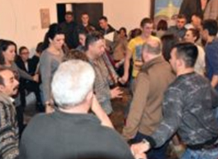 KA FILLUAR GRUMBULLIMI TRADICIONAL I POPULLIT NË ORGANIZATËN E KOMUNËS SË MEDVEGJËS