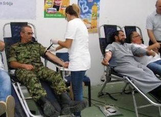 63 POLICAJCA DALO KRV