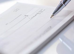 BANKS WILL NOT CHANGE THE MAXIMUM CHECK AMOUNT OF 5,000 DINARS