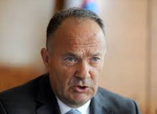 ЗА РОДИТЕЉЕ КОЈИ НЕ УПИШУ ДЕЦУ У ПРВИ РАЗРЕД ПРЕДВИЂЕНА КАЗНА ОД 100.000 ДИНАРА