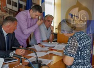 NË BUJANOC JANË NDARË KONTRATAT PËR FILLIMIN E BIZNESEVE