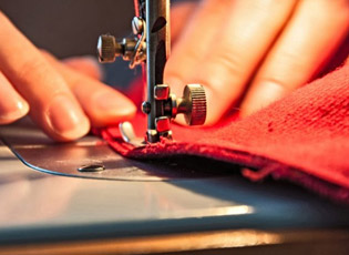 “MEDINVEST” SË SHPEJTI DO TË FILLOJË PRODHIMIN E ÇORAPE NË MEDVEGJË