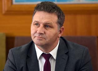 ARSIQ: SHQIPTARËT NGA MEDVEGJA NUK DOJNË QË T`I BASHKOHEN KOSOVËS DHE METOHISË