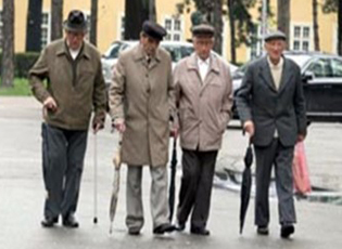 PENSIONISTËT NË SERBI PENSIONIN E TETORIT DO TA MARRIN ME RRITJE