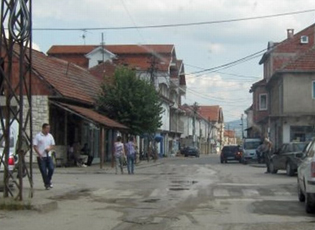 АЛБАНЦИ ПОРУЧУЈУ СРБИЈА ЈЕ И НАША ЗЕМЉА, ТЕНЗИЈЕ НАМ НЕ ТРЕБАЈУ