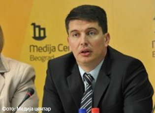 MINISTARSTVO PRIVREDE ĆE POMOĆI RADNICIMA GUMOPLASTIKE DA NAPLATE POTRAŽIVANJA